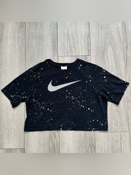 Frankie Collective Tops - Frankie Collective Reworked Nike Crop Tee XS Paint Splatter
